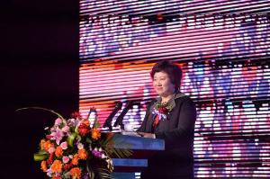 大众创业，万众创新——金科伟业（中国）沧州论坛暨清华大学继续教育学院（第五期）入学通知书颁发仪式
