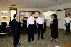 清华大学深圳研究院院长康飞宇，清华大学继续教育学院副院长孟至和到我司考察指导